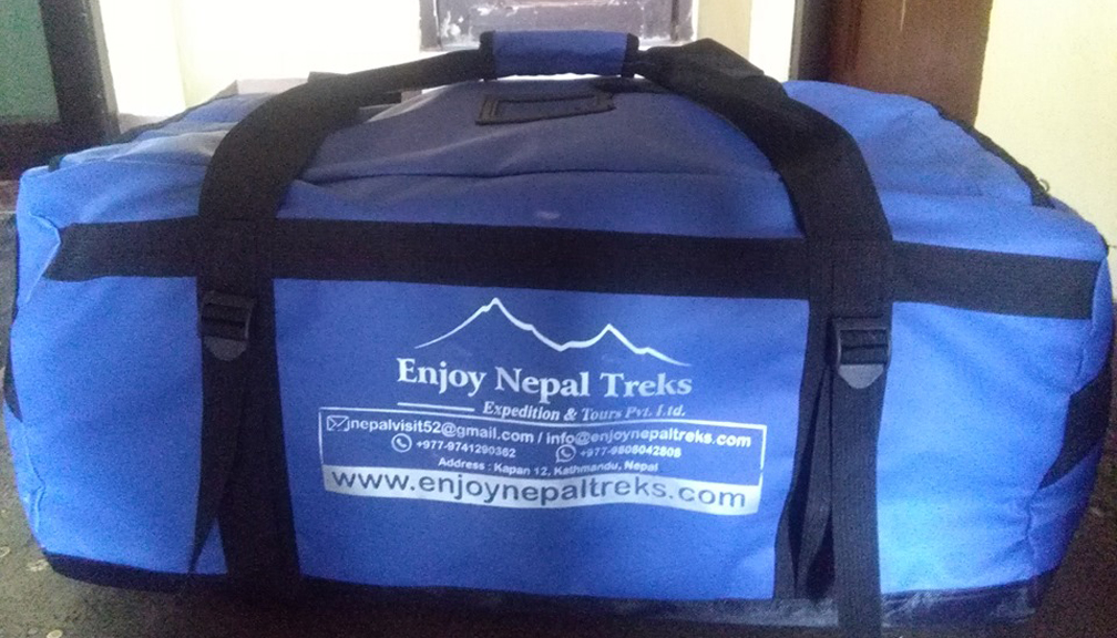 เพลิดเพลินไปกับเนปาล Treks Duffel Bag ฟรีค่าใช้จ่ายสําหรับ EBC Trek